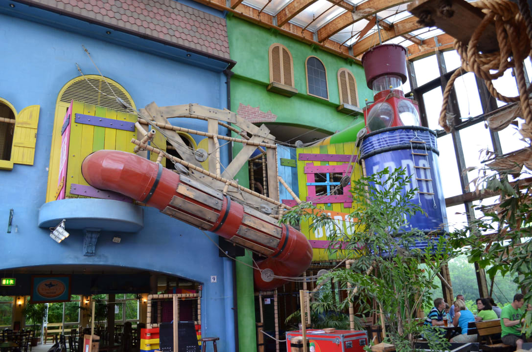 Indoor Spielgerät im Market Dome Center Parcs Park Nordseeküste