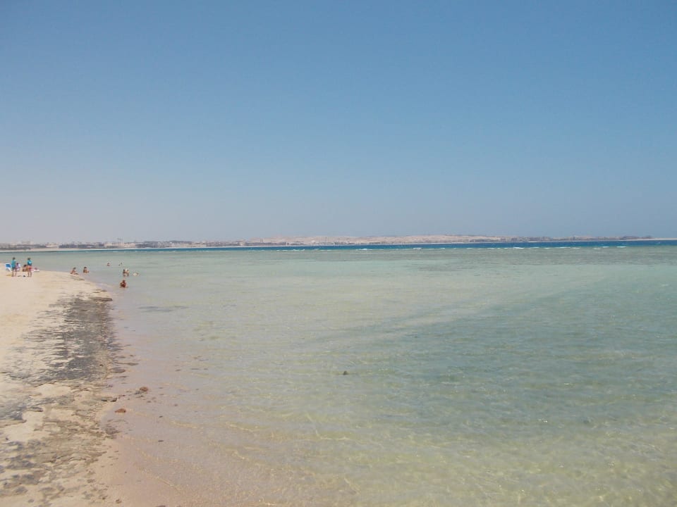 Sandy beach Tropitel Sahl Hasheesh