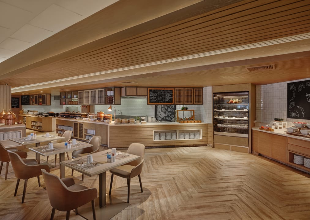 Gastro Phuket Marriott Resort & Spa Merlin Beach