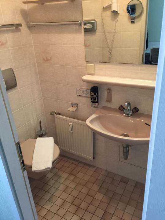 Bad Hotel Wittelsbach am Kurfürstendamm