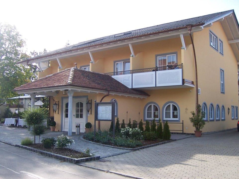 Haupteingang Hirsch 1783 Hotel