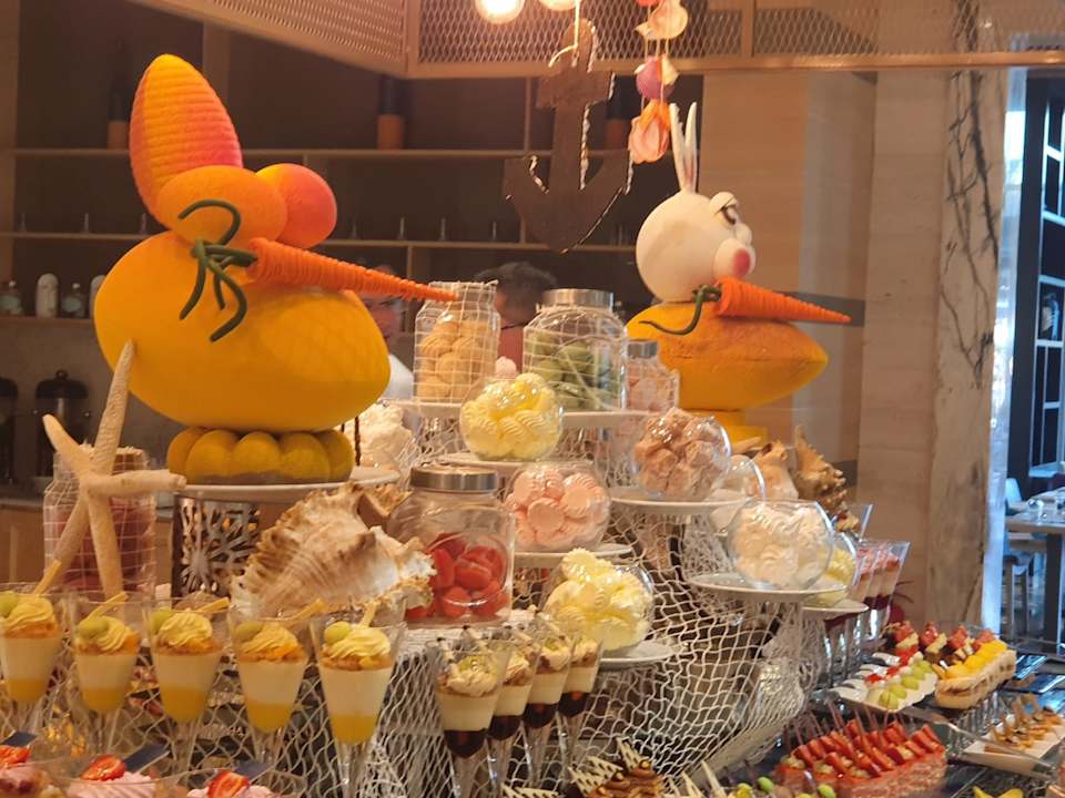 Gastro Acanthus Cennet Barut Collection