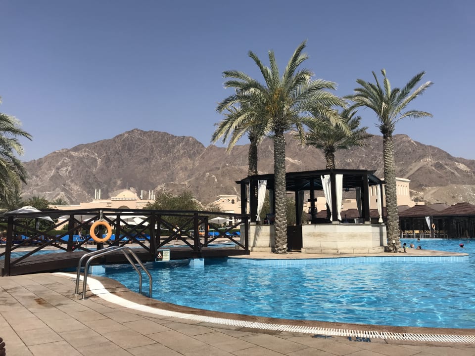 Pool Miramar Al Aqah Beach Resort