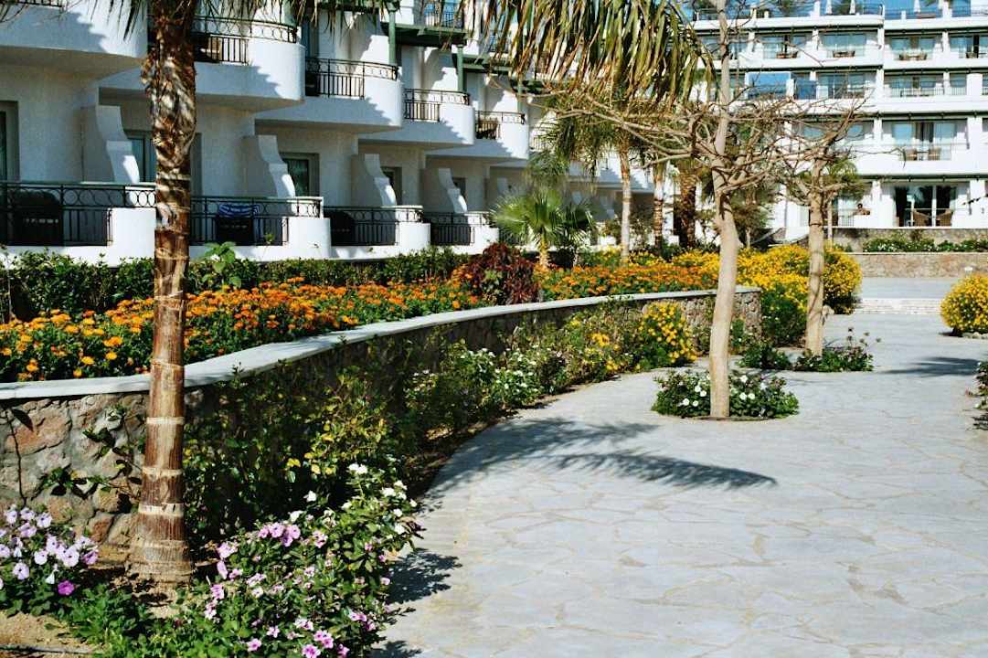 Außenanlage Safir Sharm Waterfalls Resort