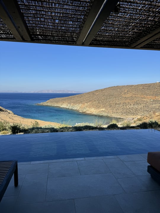 Zimmer Odera, Tinos, Autograph Collection