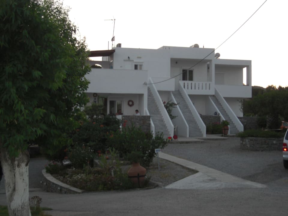 Pension Tselios Apartments