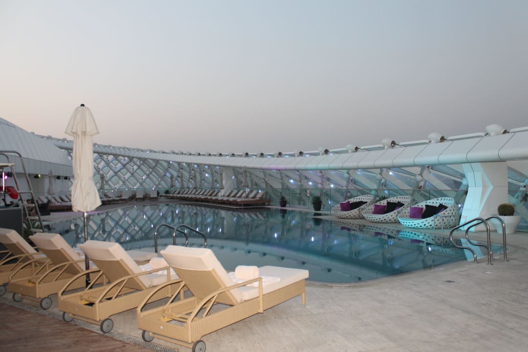 Am Hoteldach W Abu Dhabi - Yas Island