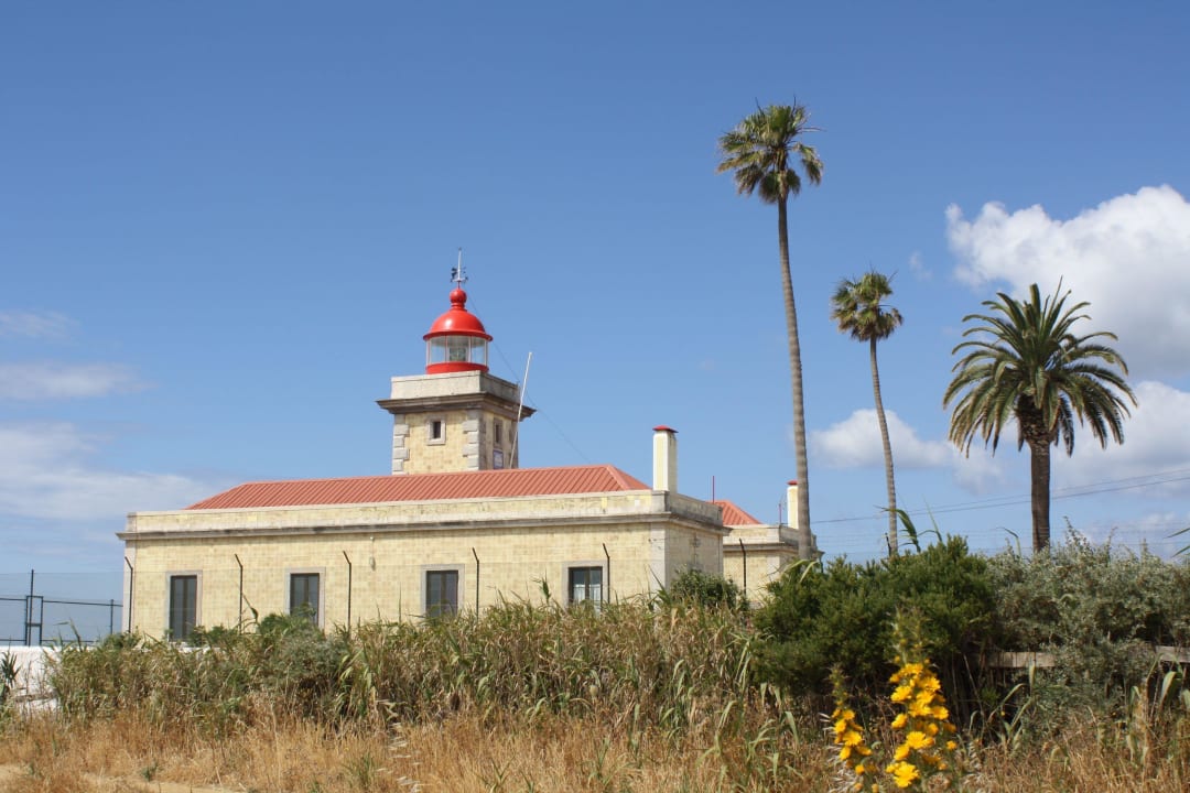 Der Leuchtturm am Ende der Landzunge Cascade Wellness Resort