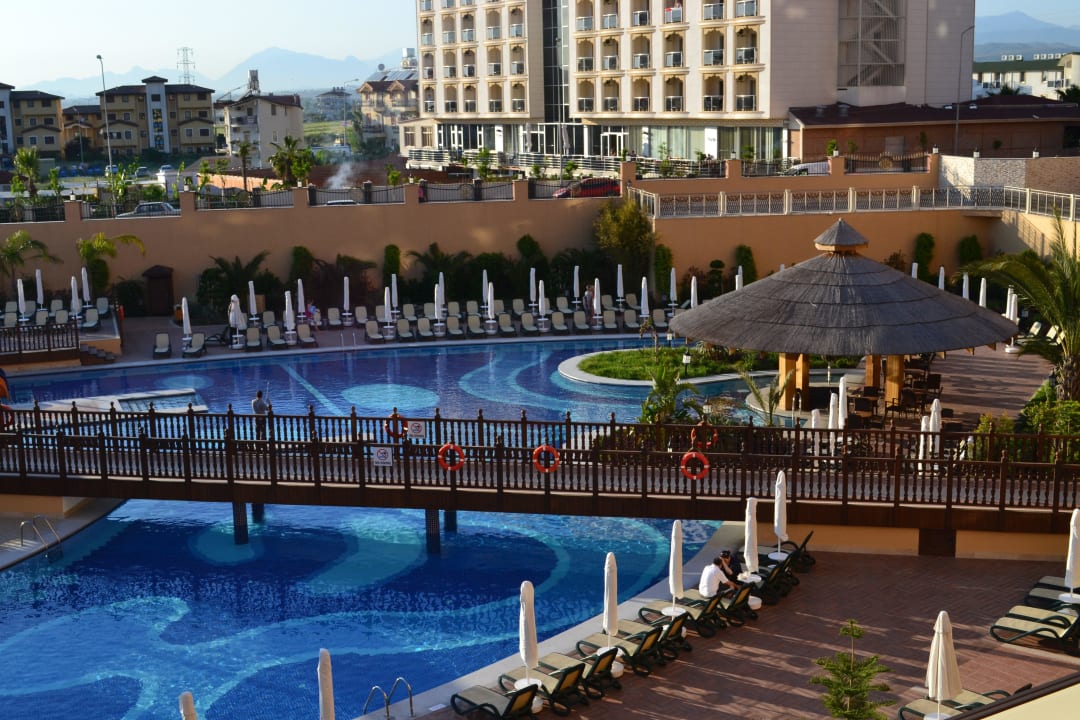 Sicht auf Pool von der r Villa Side Residence