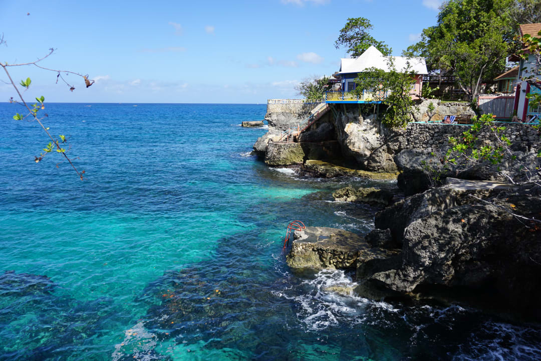Strand Samsara Cliff Resort
