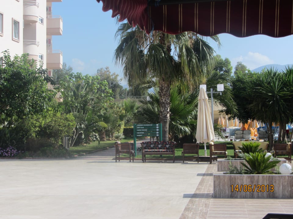 Внешний вид Hotel Royal Garden Beach