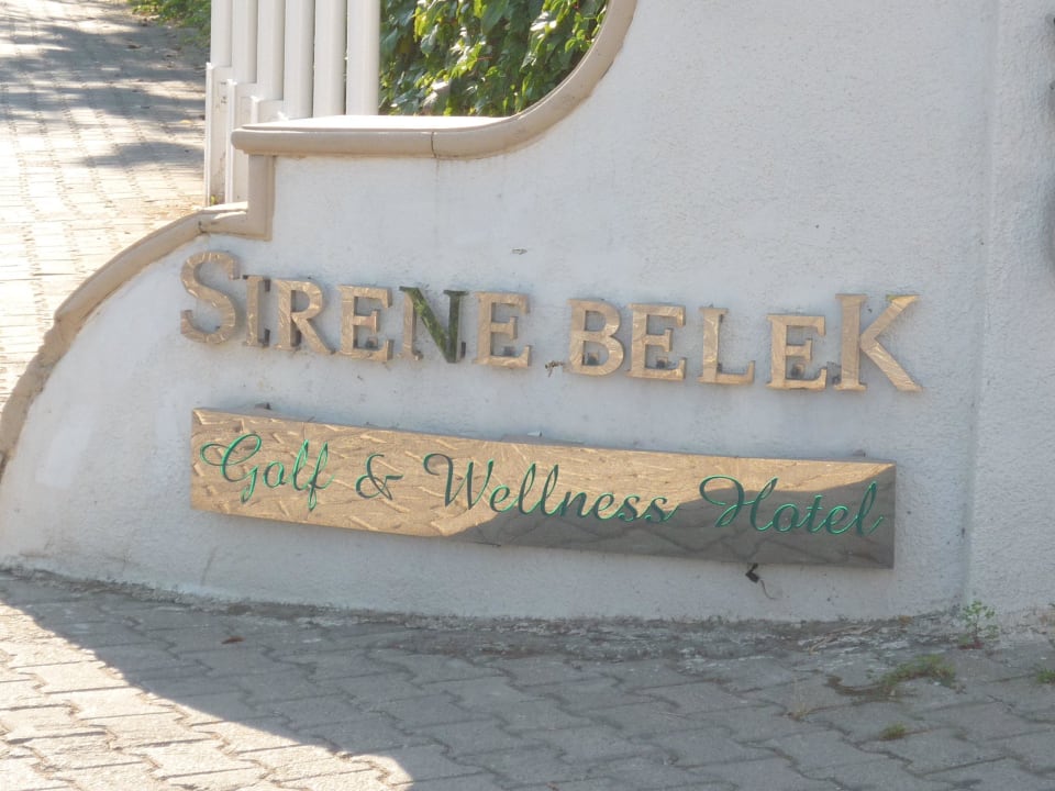 Hoteleinfahrt Sirene Belek Hotel