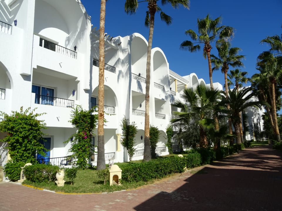 Außenansicht Hotel Nesrine