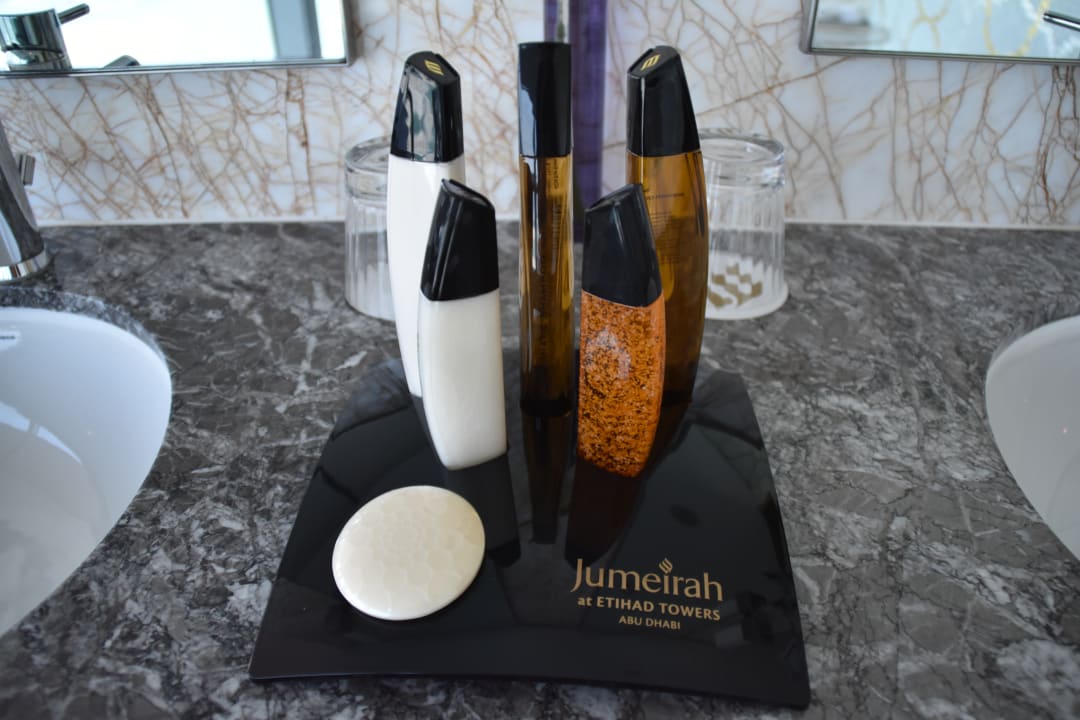 Zimmer Conrad Abu Dhabi Etihad Towers