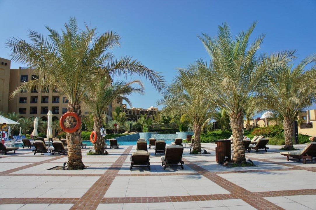 Viel Platz am Pool Rixos Al Mairid Ras Al Khaimah