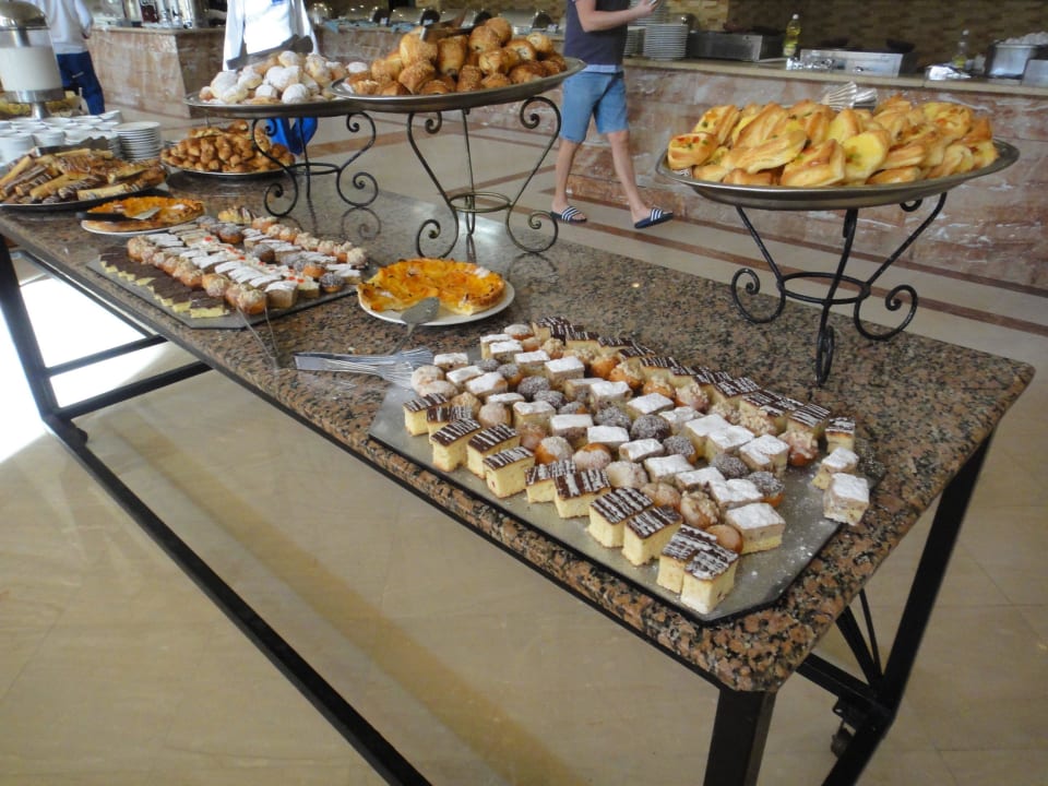 Süßes Frühstück Titanic Beach Spa & Aqua Park