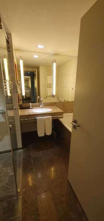 Zimmer Dorint Hotel am Heumarkt Köln