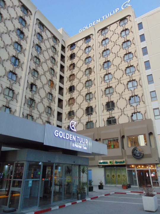 Außenansicht Hotel Golden Tulip El Mechtel