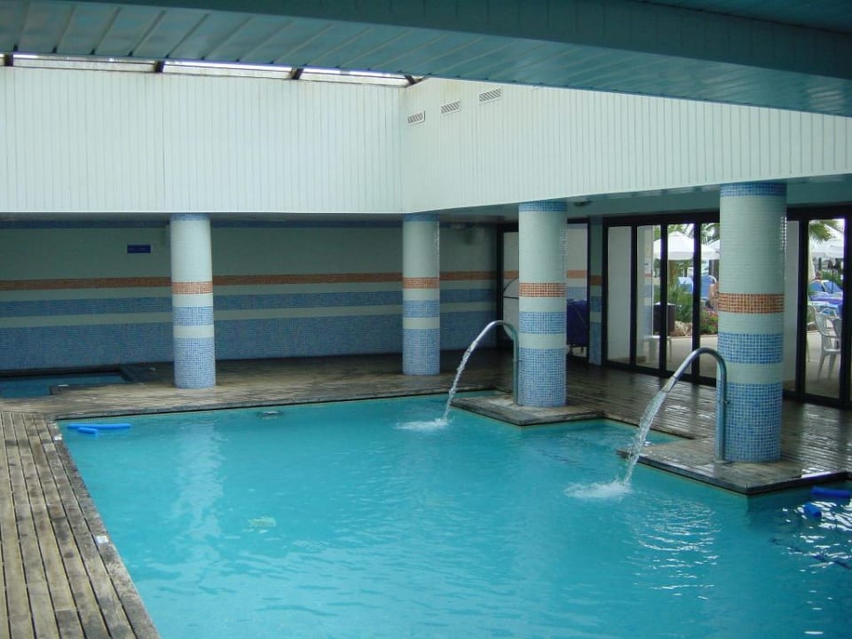 Indoor Pool im Wellness Bereich CM Playa del Moro