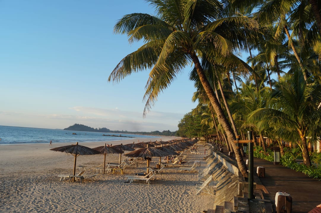 Sundowner Hotel Sandoway Resort