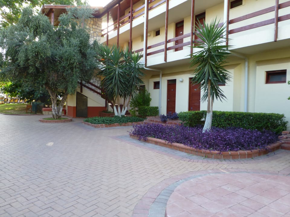 Unser Bungalow, 10 m vom unteren sehr schönen Pool  Horus Paradise Luxury Resort & Club