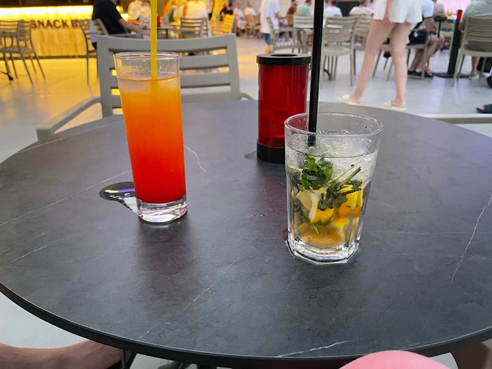 Gastro Side Breeze Hotel