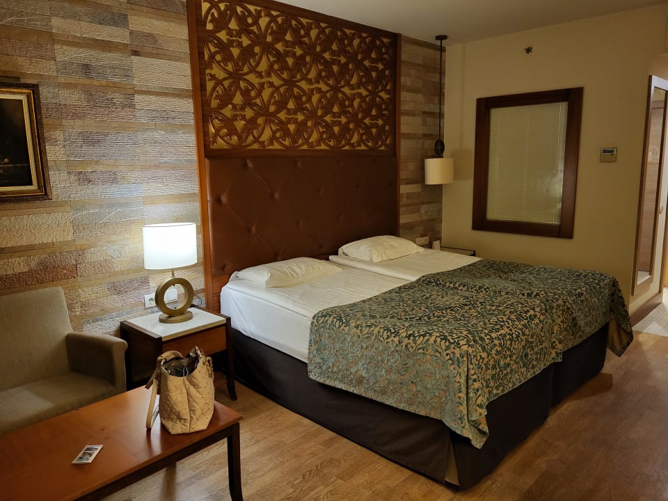 Zimmer Melas Lara Hotel