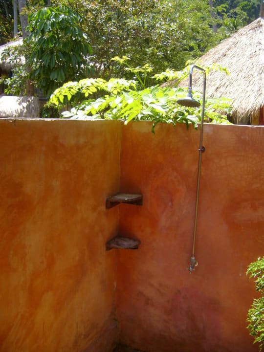 Open-Air Dusche Beachfront Cottage Hotel Thapwarin Resort