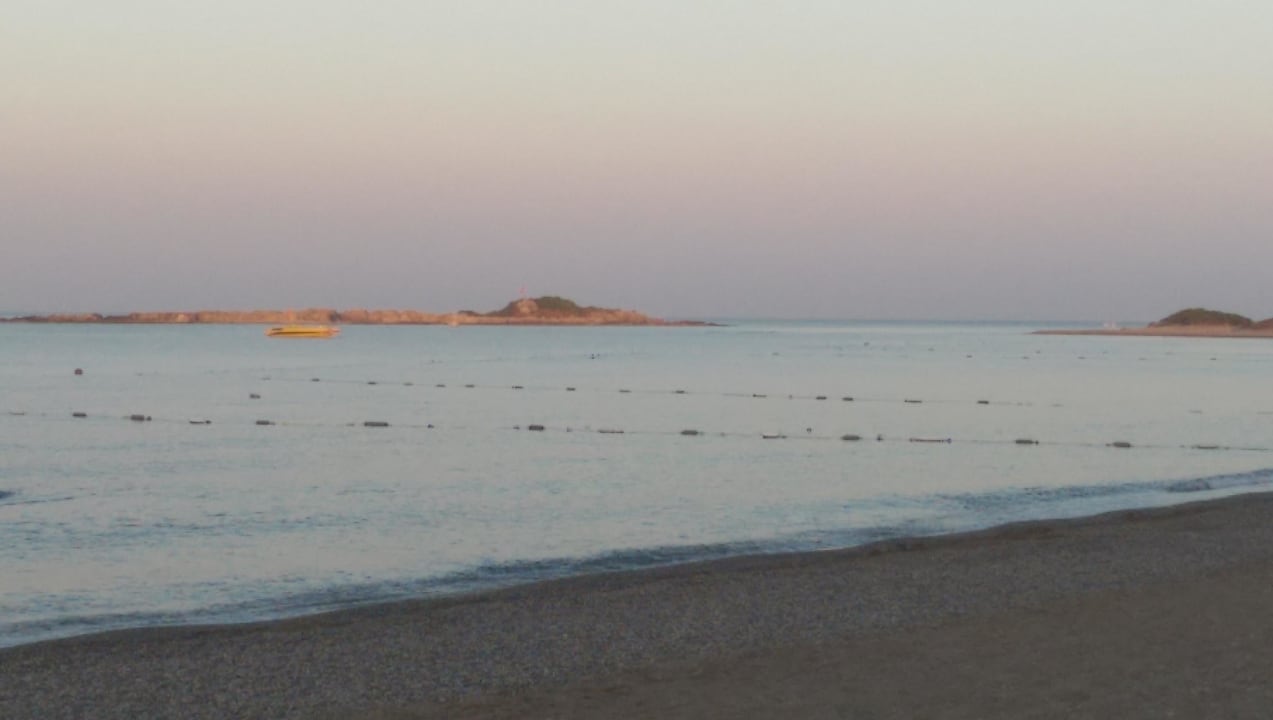 Der Strand mit schönem Blick Saphir Resort & Spa
