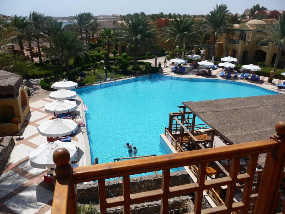 Pool linker Bereich Jaz Makadina