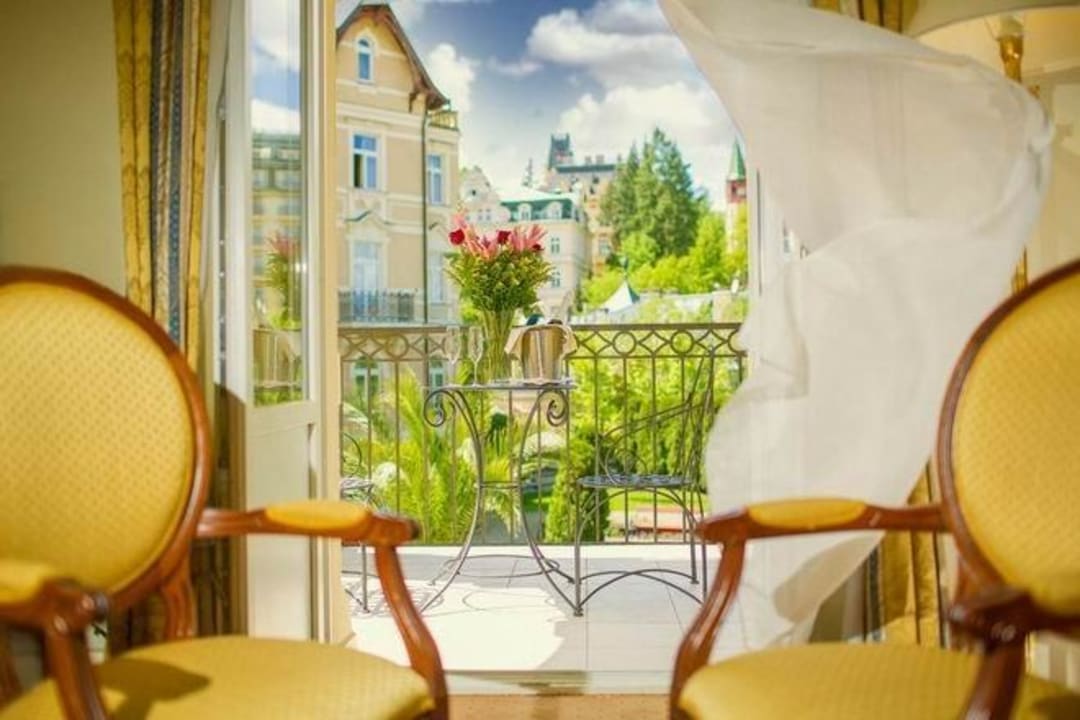 Room Savoy Westend Hotel