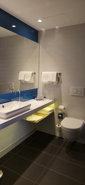 Zimmer Holiday Inn Express Düsseldorf - Hauptbahnhof by IHG