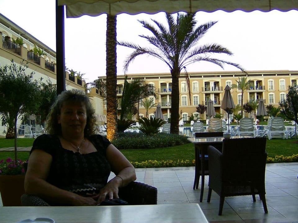 Innenhof Grupotel Playa de Palma Suites & Spa