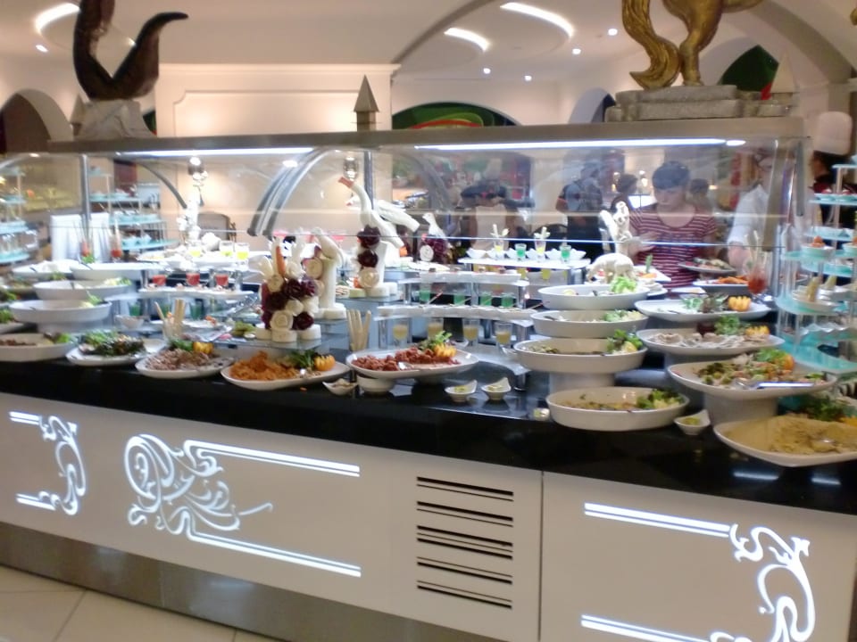 Ein kleiner Teil des Büffets Hotel Delphin Imperial