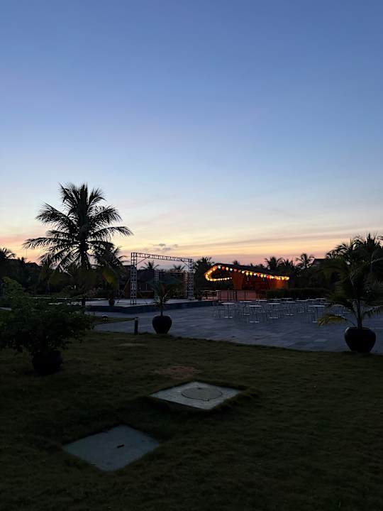 Pool ROBINSON NAM HOI AN