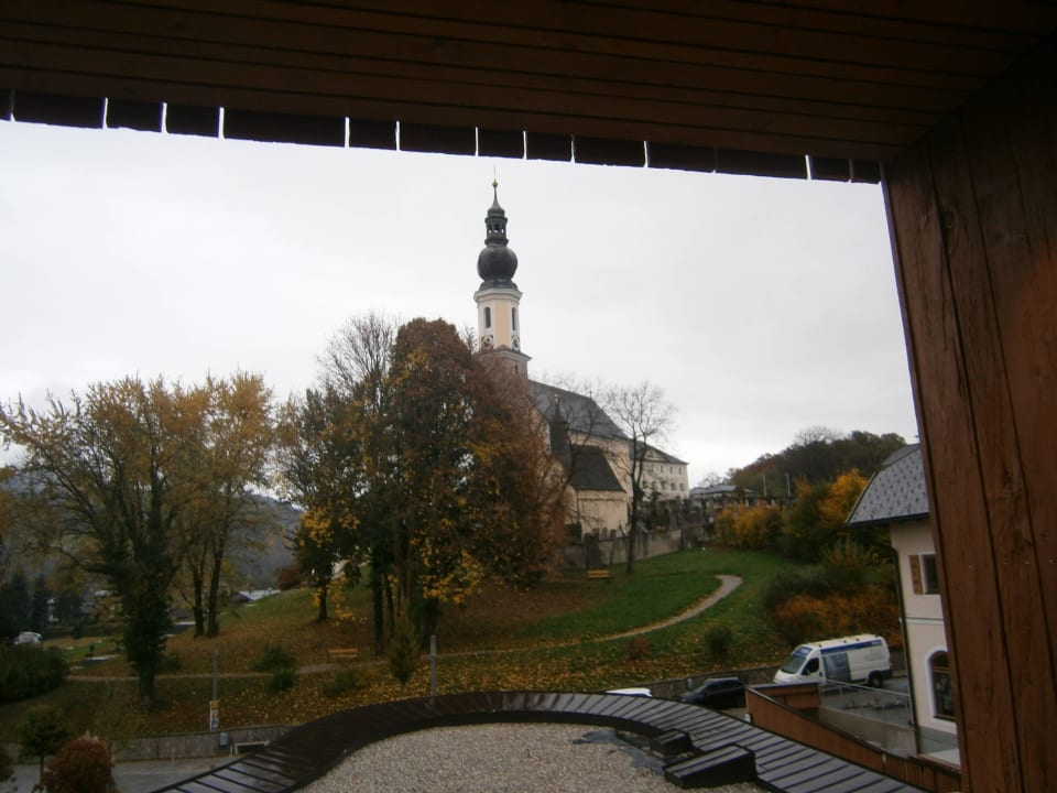 Zimmeraussicht Kirchblick Genussdorf Gmachl - Hotel & Spa