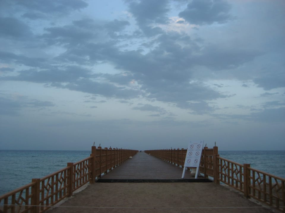 Steg vom Nachbarhotel Makadi Palace