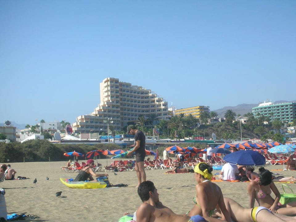 Außenansicht vom Strand Corallium Dunamar by Lopesan Hotels