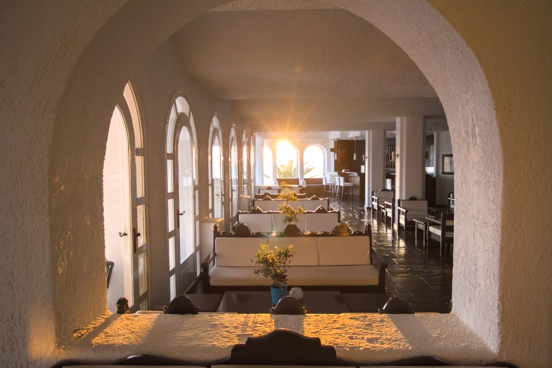 Lobby Peninsula Resort & Spa