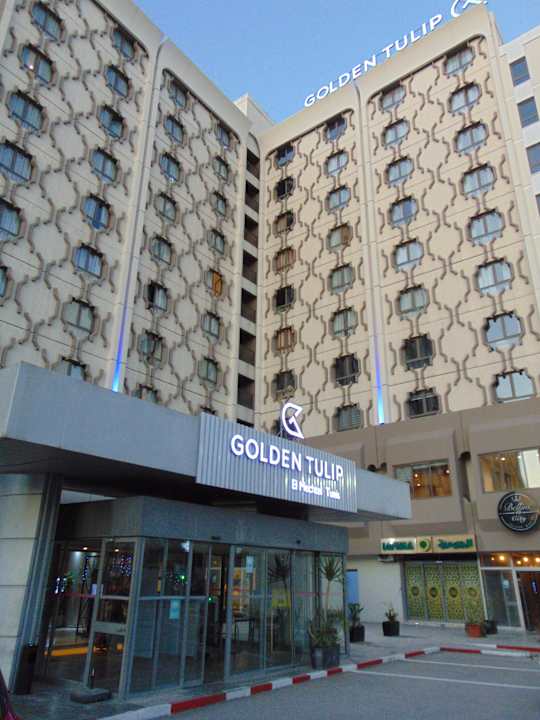 Außenansicht Hotel Golden Tulip El Mechtel