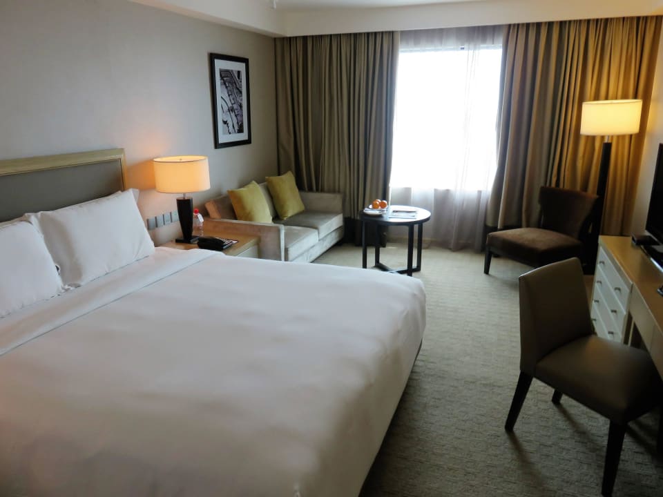 Standard Doppelzimmer #1406 New World Makati Hotel