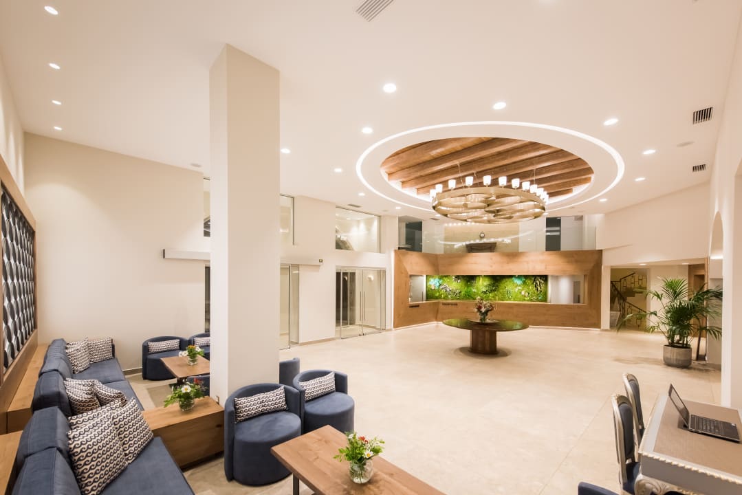 Lobby Hotel Nana Golden Beach