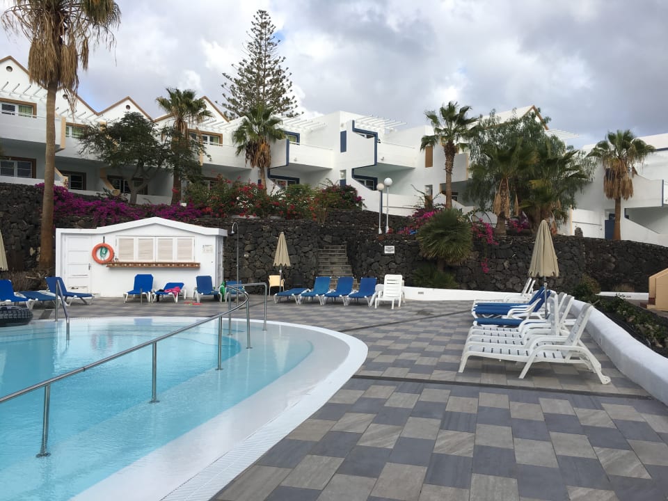 Pool Apartamentos LIVVO Morromar