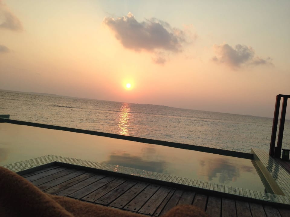 Sonnenuntergang vom Zimmer Noku Maldives, Vignette Collection