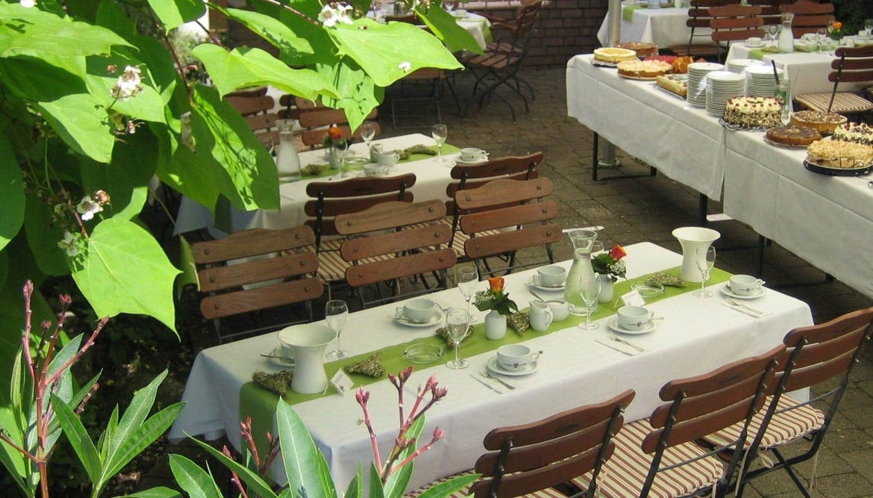 Terrasse im Sommer Hotel & Restaurant Adler - BIO-zertifiziert