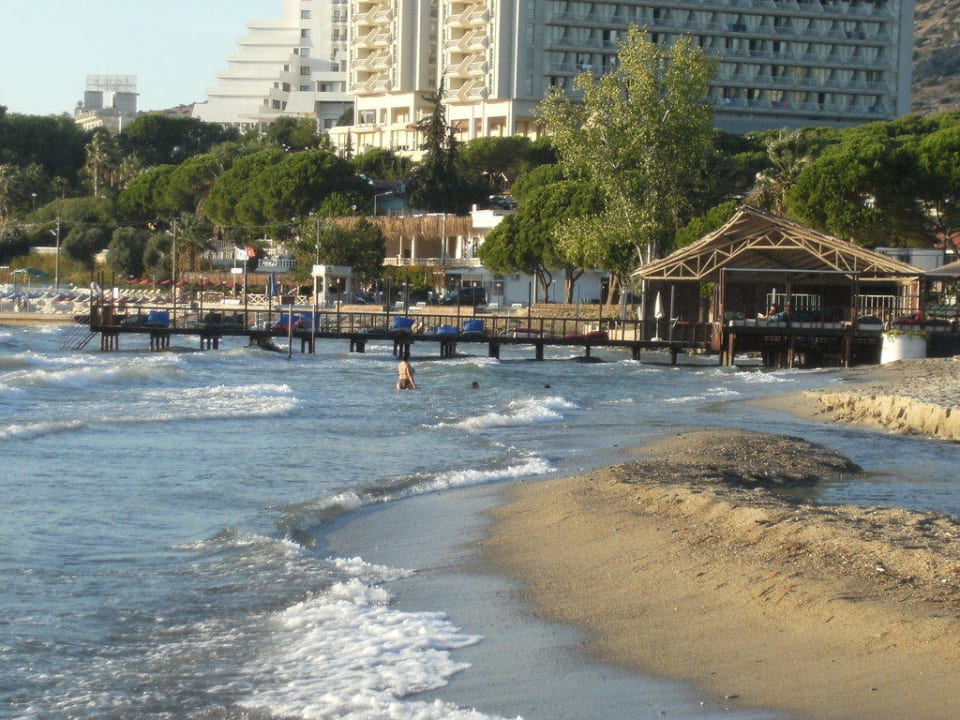 Hotelstrand und Steg mit Chill Out Bereich Ephesia Holiday Beach Club