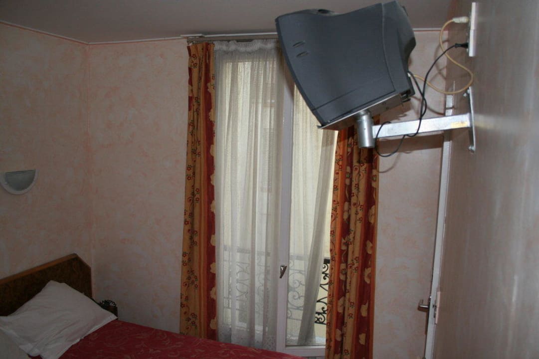 Fernsehen Hotel Paris Legendre