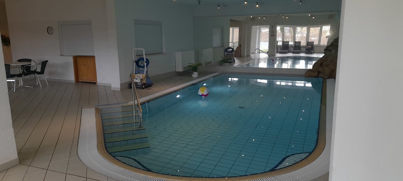 Pool Familotel Aparthotel am Rennsteig