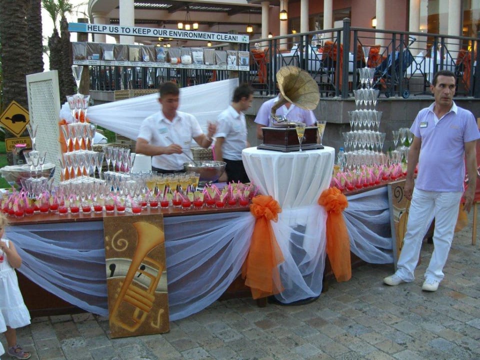 Sektempfang zum Gala Abend TUI BLUE Palm Garden