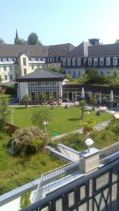 Blick zum Pool/Wellness Bereich Steigenberger Hotel & Spa Bad Pyrmont
